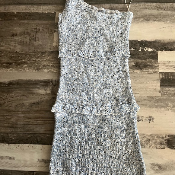 One-Shoulder Blue Ruffle Dress - Picture 4 of 6